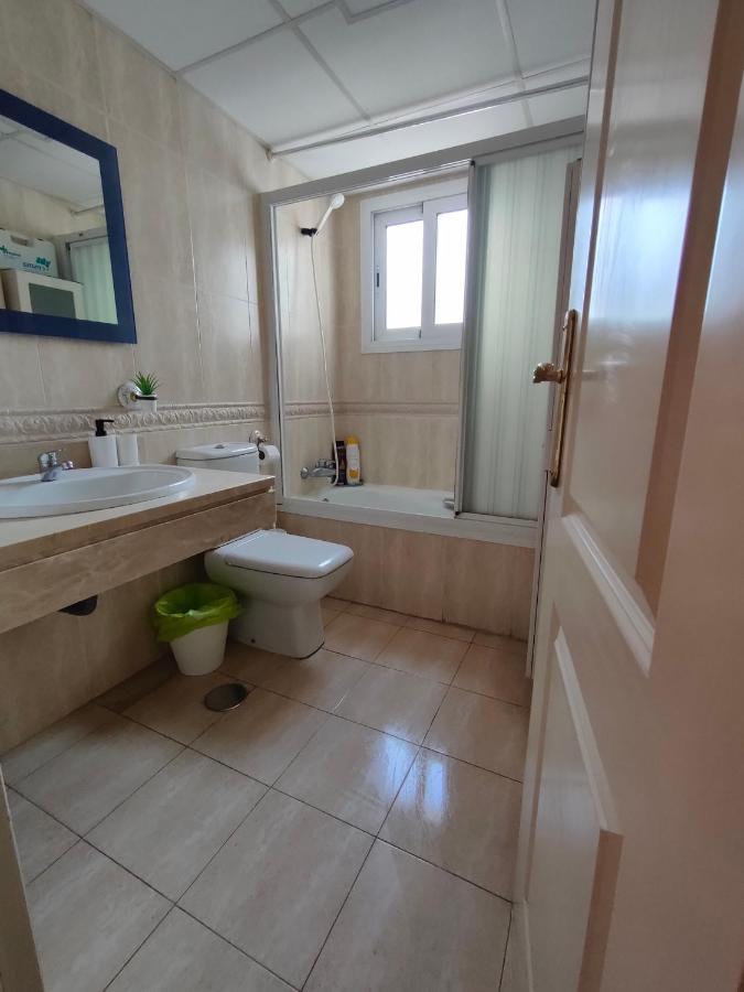 דירות פואנגירולה Penthouse Near The Beach מראה חיצוני תמונה